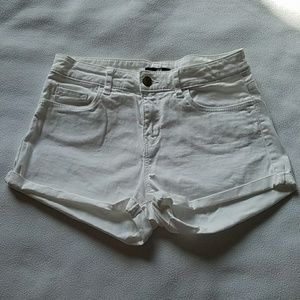 H&M white shorts